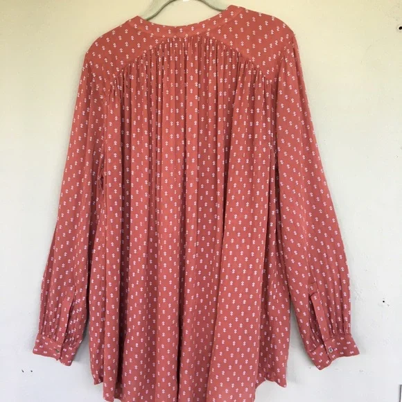 Free People Boho Printed Shirt Size Medium 1/2 Button Long Sleeves Rushing Back - Picture 6 of 10